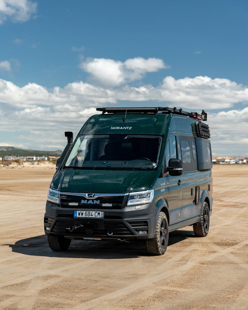 Louer un Fourgon/ CAMPERVAN MAN TGE 4X4 Norantz