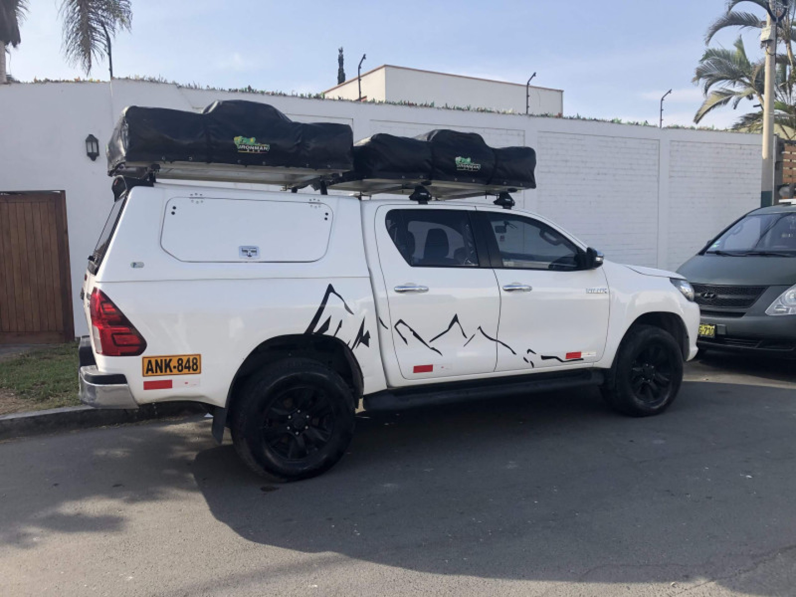 Hilux RV ( double roof top tent) 