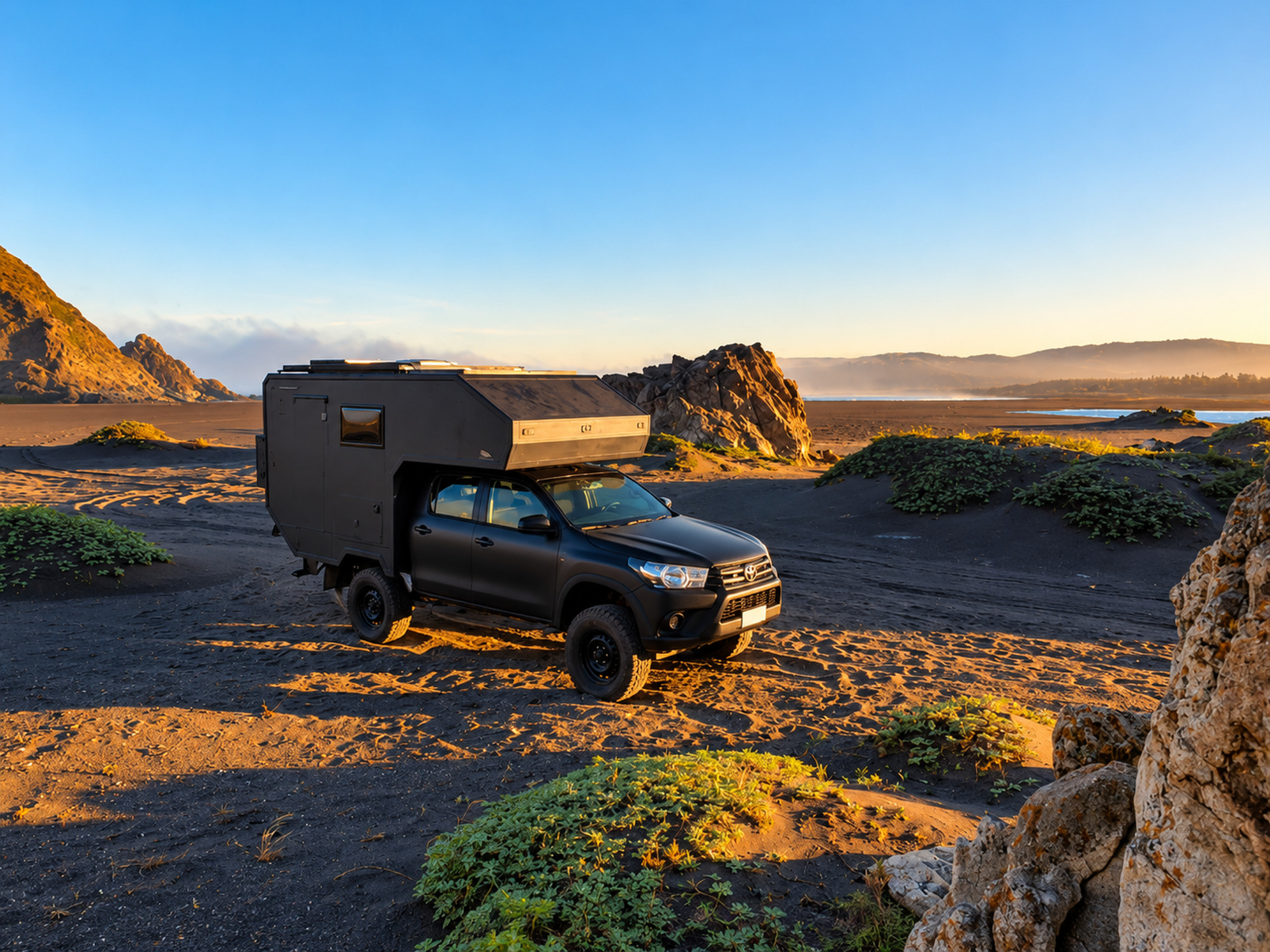 Hilux Double Cab Chiloe 4x4 Camper* (5pers)